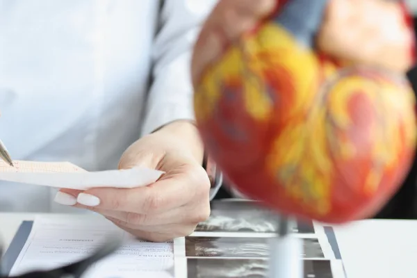 Precio electrocardiograma en Nuevo León: guía del estudio cardiológico y sus costos